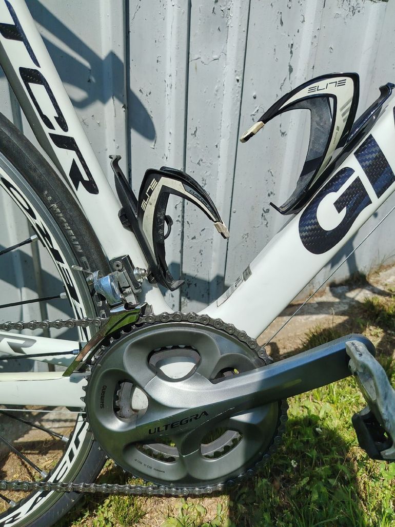 Used Giant Tcr Shimano Ultegra 2010 Road & Gravel, White — image 3 of 5