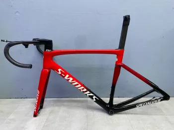 Used Specialized S-Works Tarmac SL7 - Dura Ace Di2 2022 Frameset 2022 Road & Gravel, Red — image 2 of 8