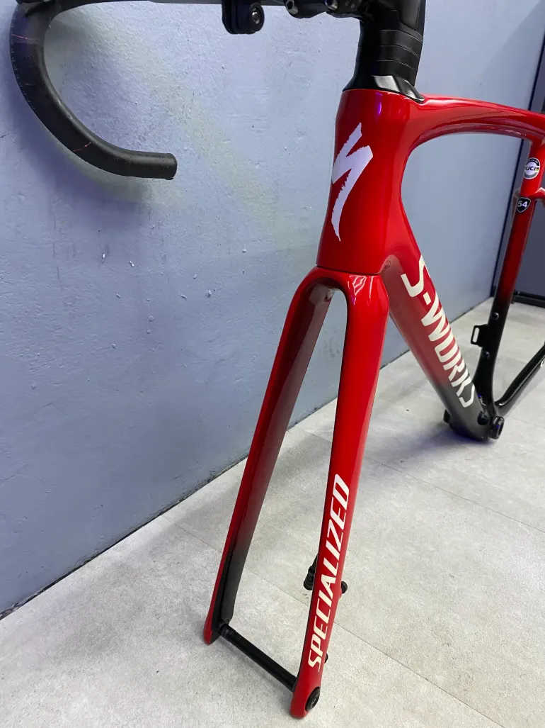 Used Specialized S-Works Tarmac SL7 - Dura Ace Di2 2022 Frameset 2022 Road & Gravel, Red — image 7 of 8