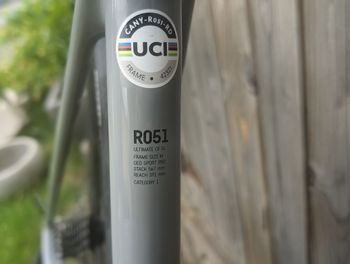 Used Canyon Ultimate CF SL 7 2025 2025 Road & Gravel, Light Gray — image 6 of 13