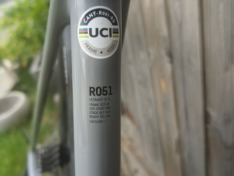 Used Canyon Ultimate CF SL 7 2025 2025 Road & Gravel, Light Gray — image 6 of 13