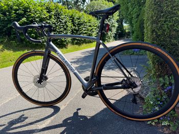 Used Dankward Custom Shimano Ultegra Di2 2022 Road & Gravel, Light Gray — image 2 of 6