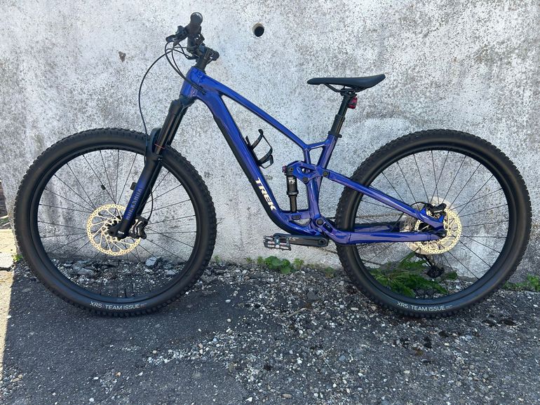 Gebrauchtes Trek Fuel EX 7 Gen 6 2023 2023 Mountainbike, Blau, 27.5, 29 — Bild 2 von 17