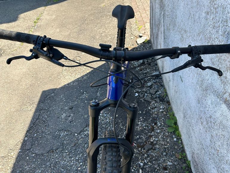 Gebrauchtes Trek Fuel EX 7 Gen 6 2023 2023 Mountainbike, Blau, 27.5, 29 — Bild 16 von 17