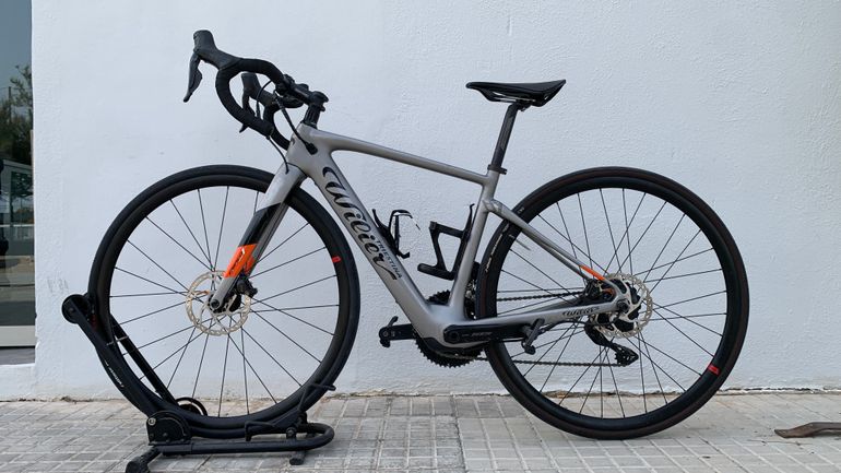 Used Wilier Cento1Hy 105 12 Sp Di2 - Size XS 2023 Road & Gravel, Light Gray — image 10 of 11