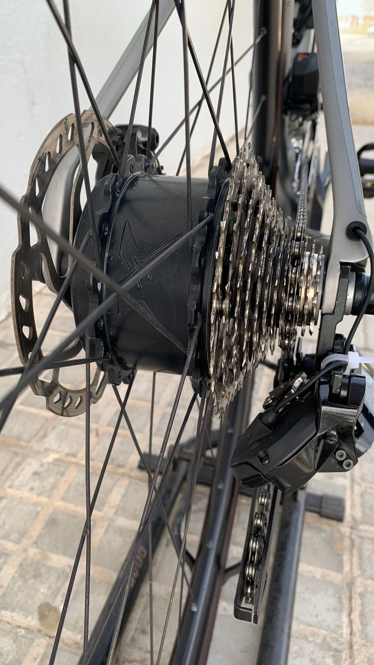 Used Wilier Cento1Hy 105 12 Sp Di2 - Size XS 2023 Road & Gravel, Light Gray — image 5 of 11