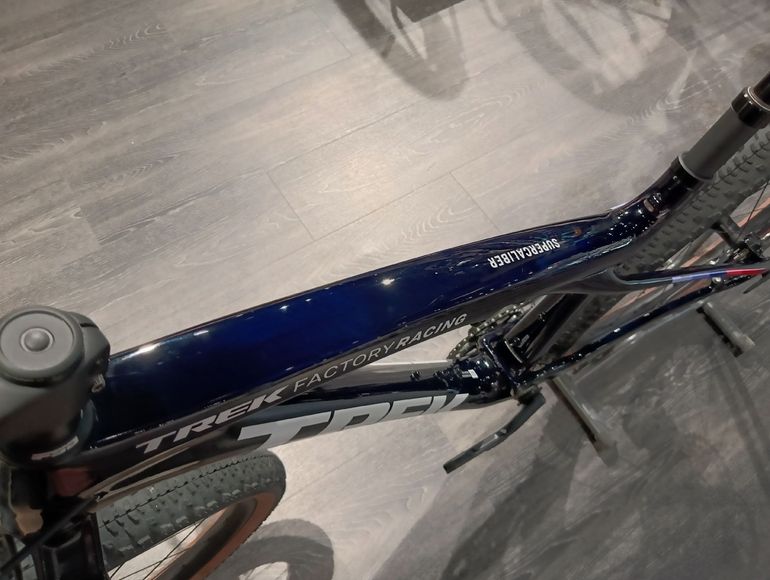 Gebrauchtes Trek Supercaliber SLR 9.8 XO AXS 2026 2026 Mountainbike, Blau, 29 — Bild 11 von 11