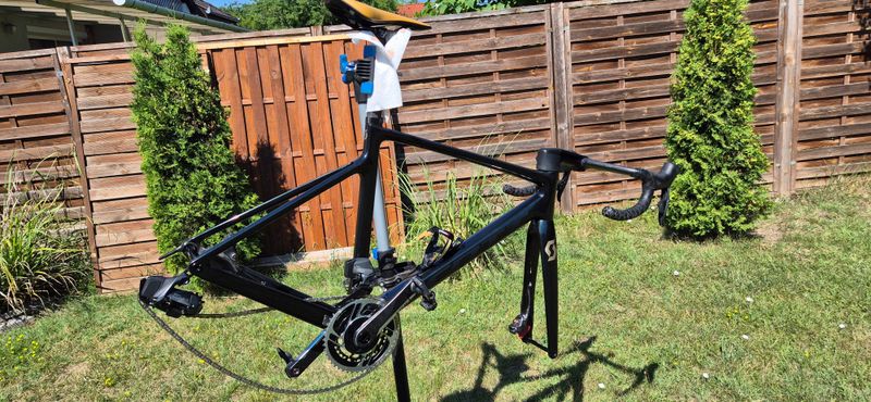 Scott Addict RC 20 2020 Frameset 2020 Road & Gravel d'occasion — image 1 sur 3