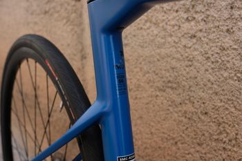 Brugt BMC Roadmachine TWO 2024 2024 Road & Gravel — billede 16 af 23