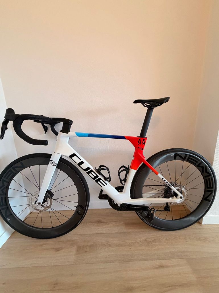 Used CUBE LITENING AERO C:68X, RACE 2025 2025 Road & Gravel, White — image 2 of 5