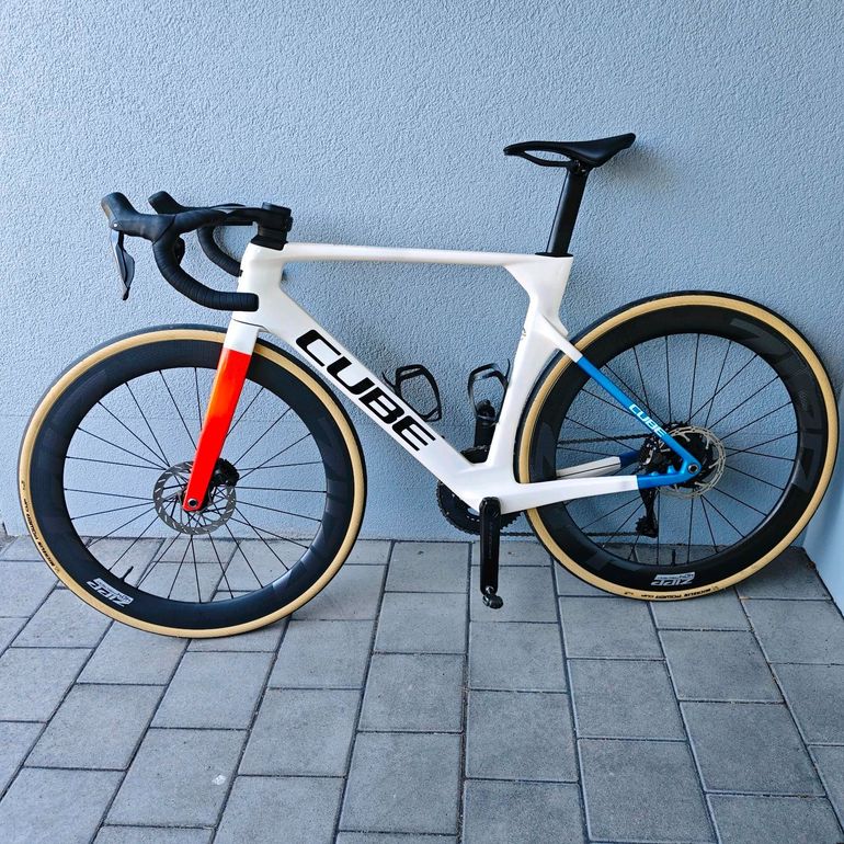 Used CUBE LITENING AERO C:68X, SLT 2026 2026 Road & Gravel, White — image 2 of 19