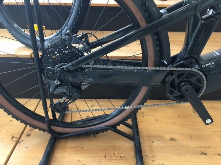 Tweedehands Trek Powerfly FS+ 4 800Wh Gen 4 2026 2026 Mountainbike — afbeelding 2 van 4