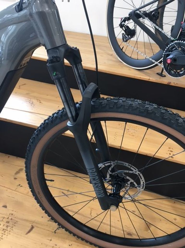 Tweedehands Trek Powerfly FS+ 4 800Wh Gen 4 2026 2026 Mountainbike — afbeelding 3 van 4