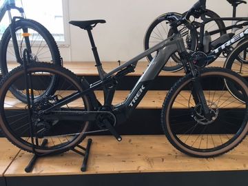 Tweedehands Trek Powerfly FS+ 4 800Wh Gen 4 2026 2026 MTB