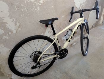 Used Trek Domane AL 4 Gen 4 2024 2024 Road & Gravel, White — image 4 of 5