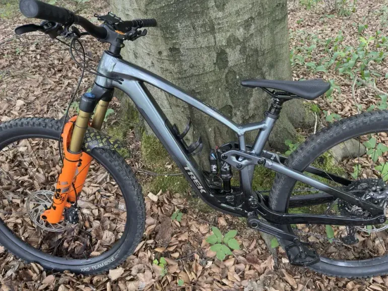 Použité Trek Fuel EX 8 XT Gen 6 2025 2025 Mountainbike — obrázek 3 z 6