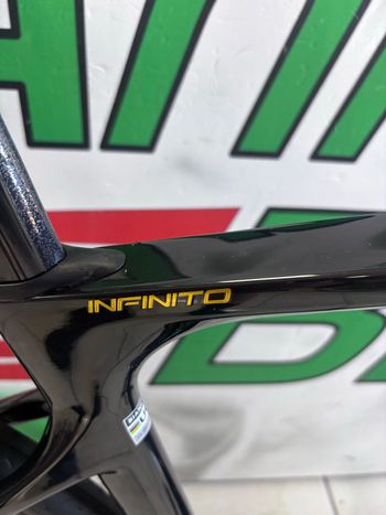 Käytetty Bianchi Infinito Pro 105 DI2 2026 2026 Road & Gravel — kuva 14 / 17