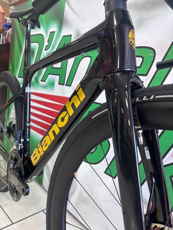 Käytetty Bianchi Infinito Pro 105 DI2 2026 2026 Road & Gravel — kuva 10 / 17
