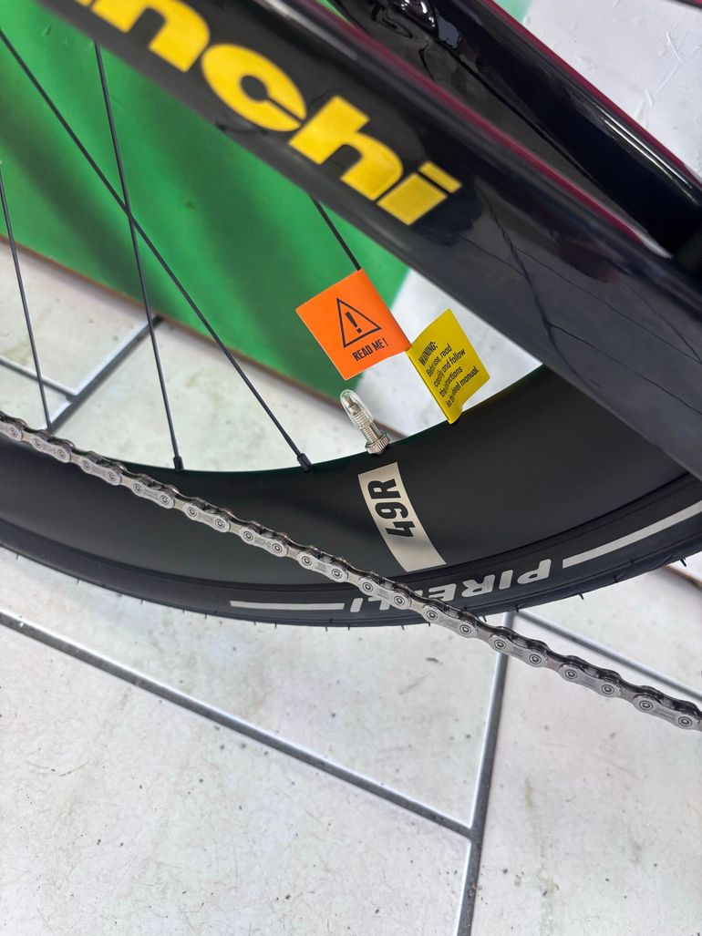 Käytetty Bianchi Infinito Pro 105 DI2 2026 2026 Road & Gravel — kuva 7 / 17