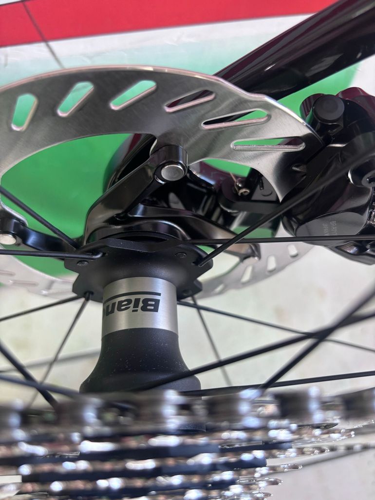 Käytetty Bianchi Infinito Pro 105 DI2 2026 2026 Road & Gravel — kuva 17 / 17