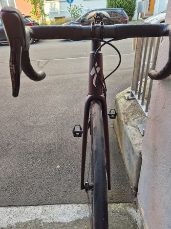 Used Specialized Aethos Pro - SRAM Force eTap AXS 2022 2022 Road & Gravel, Red — image 6 of 7