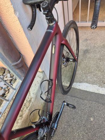 Used Specialized Aethos Pro - SRAM Force eTap AXS 2022 2022 Road & Gravel, Red — image 3 of 7
