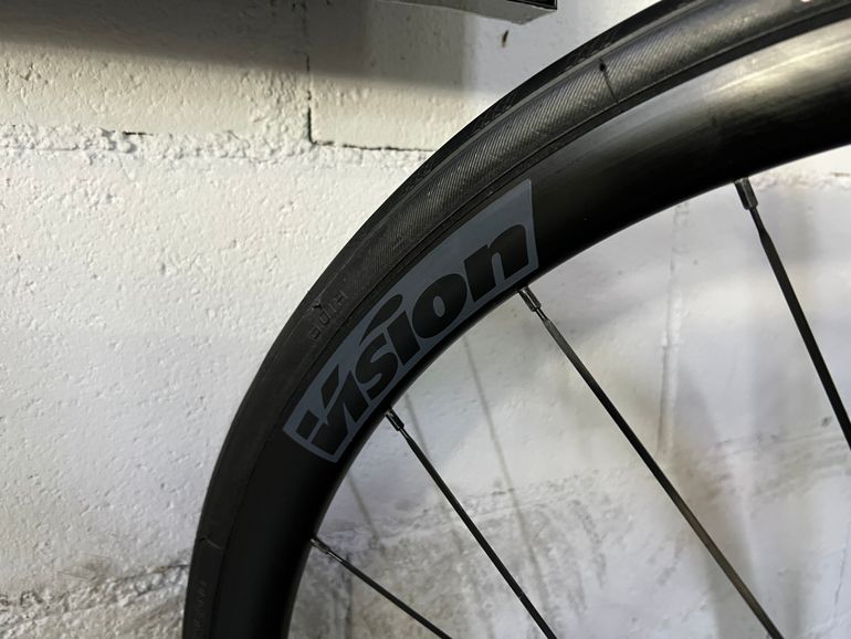 Used Berria BELADOR ELITE 105 2025 2025 Road & Gravel, White — image 18 of 21