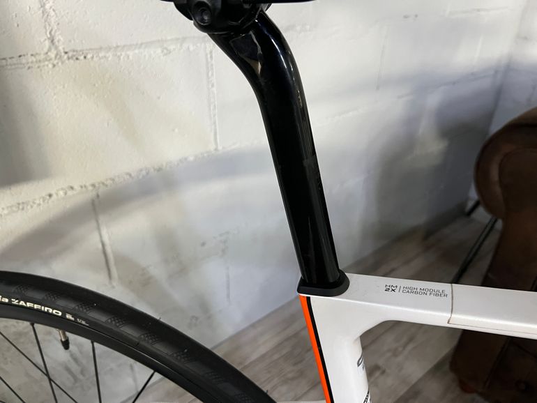 Used Berria BELADOR ELITE 105 2025 2025 Road & Gravel, White — image 4 of 21