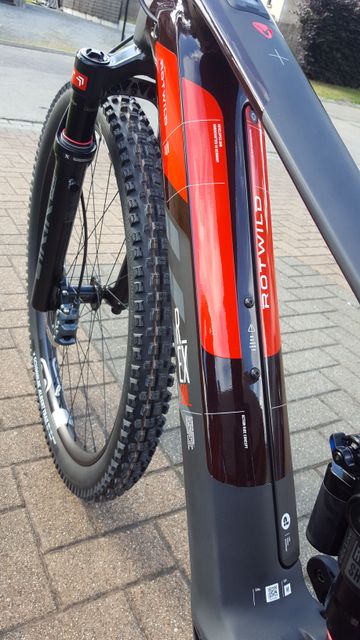 Gebrauchtes Rotwild R.EX900 SF Pro 2026 Mountainbike, Rot — Bild 8 von 14