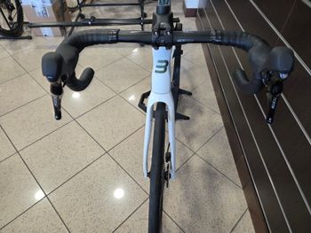 Used Basso SHIMANO 105 12 V MECCANICO 2025 Road & Gravel, White — image 8 of 12