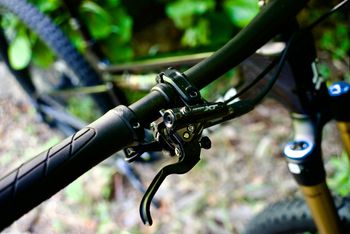 Used ARC8 Essential XT - Factory 2024 2024 Mountainbike, Black, 29 — image 7 of 8