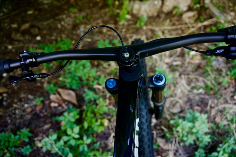 Used ARC8 Essential XT - Factory 2024 2024 Mountainbike, Black, 29 — image 6 of 8