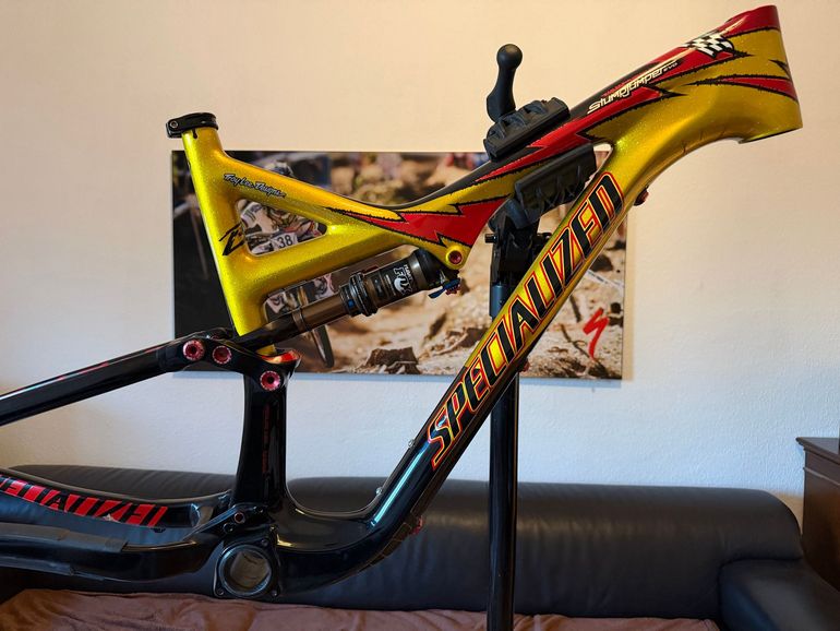 Used Specialized Stumpjumper EVO Frameset 2013 Mountainbike, Orange — image 2 of 20