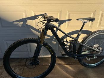 Used Trek Top Fuel 9.9 SL 2019 2019 Mountainbike, Black, 27.5, 29 — image 2 of 3