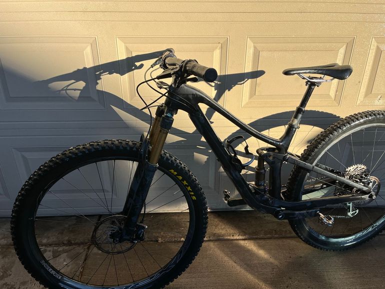Used Trek Top Fuel 9.9 SL 2019 2019 Mountainbike, Black, 27.5, 29 — image 2 of 3