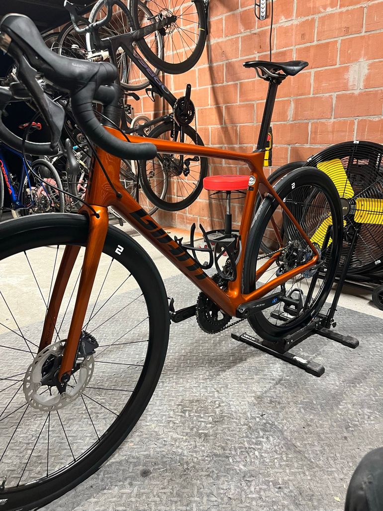 Käytetty Giant TCR Advanced Disc 1+ Pro Compact 2022 2022 Road & Gravel — kuva 8 / 10