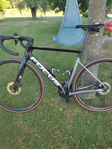 Used Focus IZALCO MAX DISC 9 FRAMESET 2021 Frameset 2021 Road & Gravel, Black — image 1 of 4