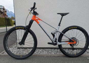 Używany Mondraker RAZE CARBON R 2023 2023 Mountainbike — zdjęcie 2 z 15