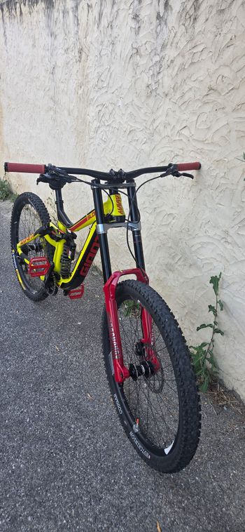 Used Giant Glory 27.5 2 2016 2016 Mountainbike, Black — image 2 of 7