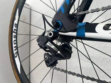 Używany Giant Trinity Advanced SL 0 2011 2011 Road & Gravel — zdjęcie 3 z 20