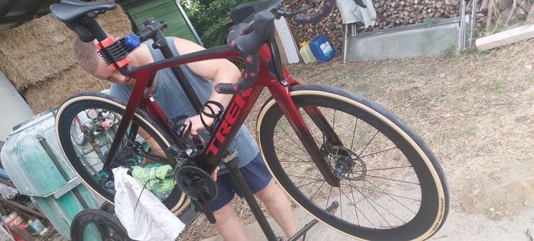 Używany Trek Madone SLR 6 Gen 7 2024 2024 Road & Gravel — zdjęcie 3 z 10