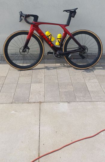Brugt Trek Madone SLR 6 Gen 7 2024 2024 Road & Gravel