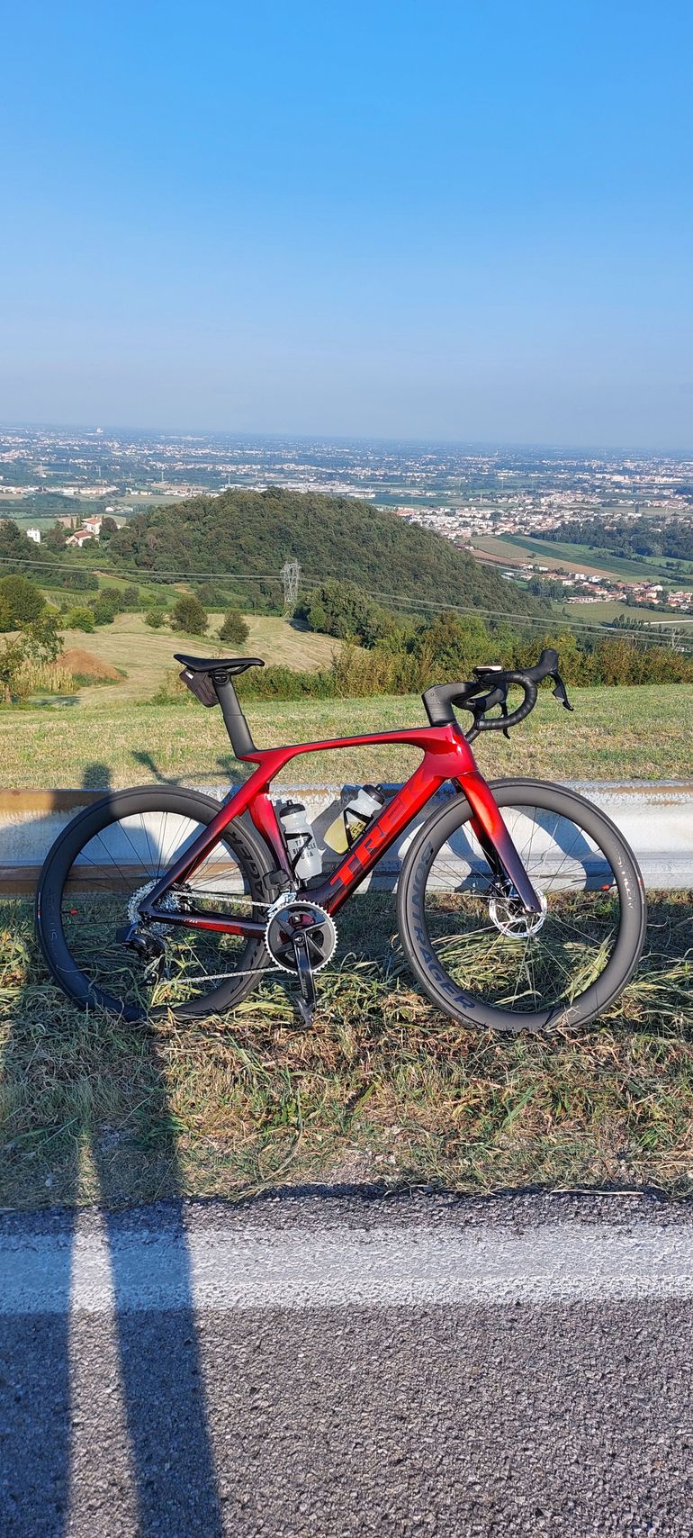 Używany Trek Madone SLR 6 Gen 7 2024 2024 Road & Gravel — zdjęcie 7 z 10