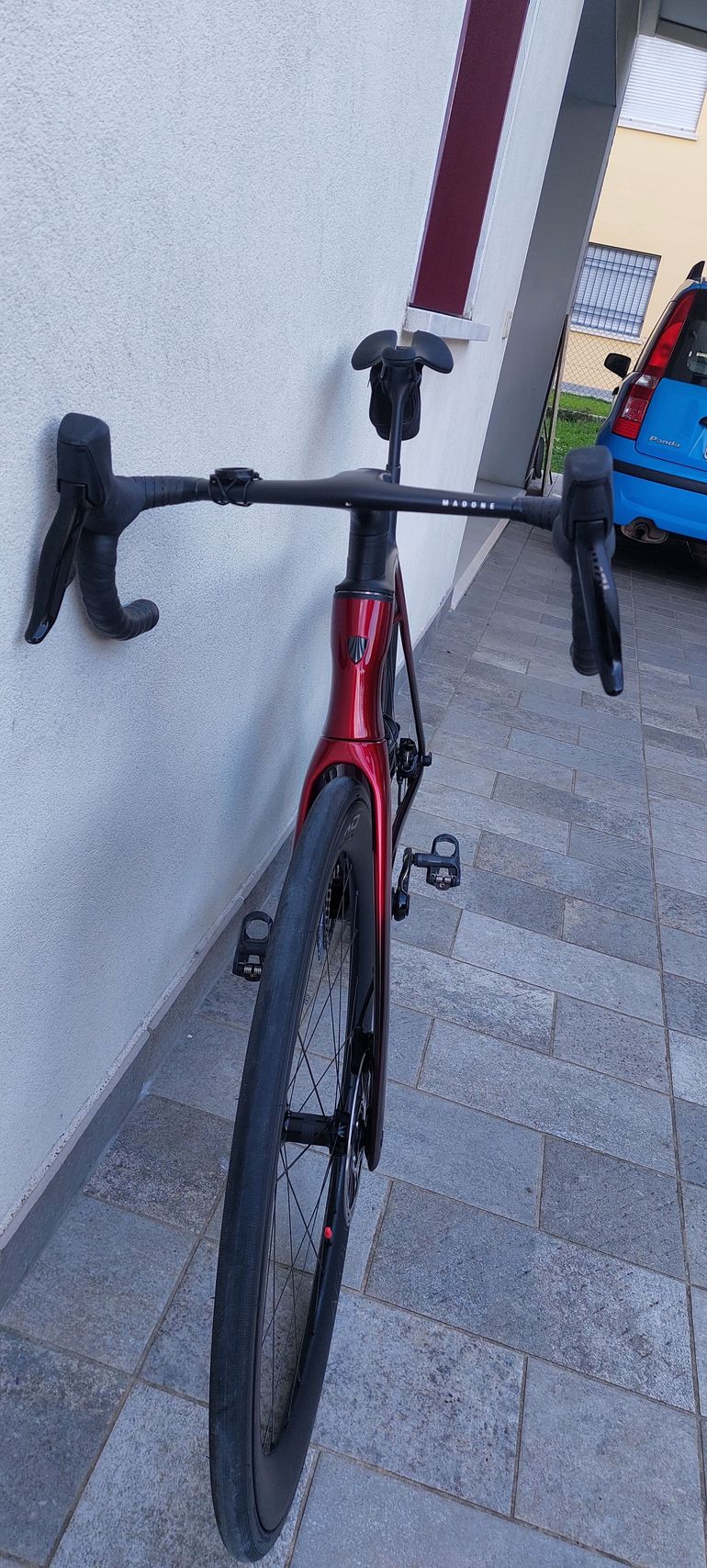 Używany Trek Madone SLR 6 Gen 7 2024 2024 Road & Gravel — zdjęcie 9 z 10