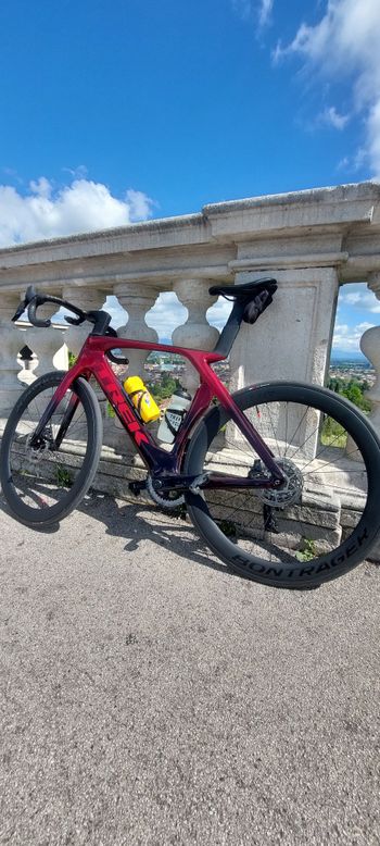 Używany Trek Madone SLR 6 Gen 7 2024 2024 Road & Gravel — zdjęcie 6 z 10