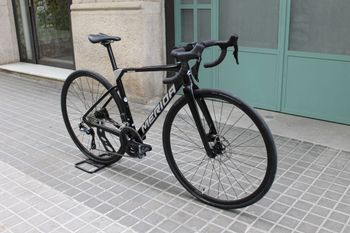 Käytetty Merida SCULTURA 6000 Di2 2024 2024 Road & Gravel — kuva 4 / 4