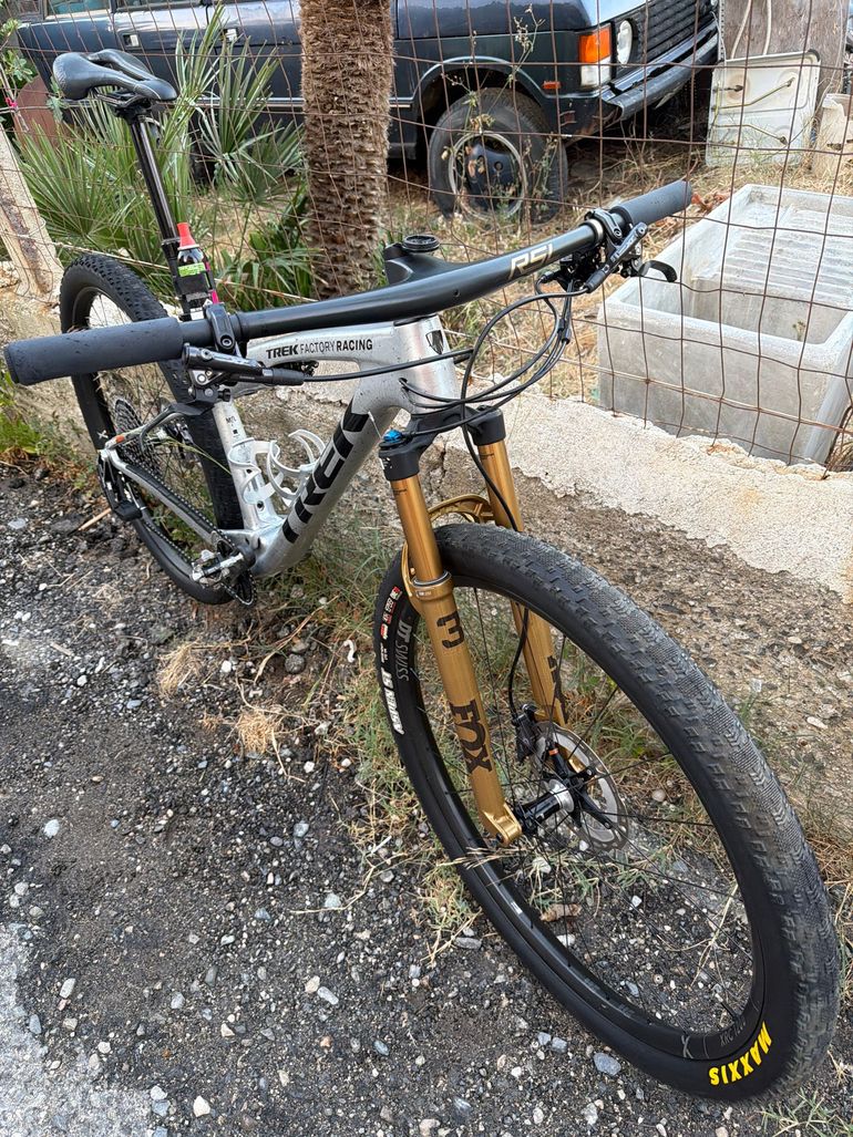 Used Trek Supercaliber SLR 9.9 XX AXS Gen 2 2025 2025 Mountainbike, Light Gray, 29 — image 6 of 6