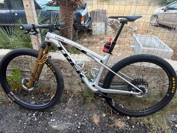 Used Trek Supercaliber SLR 9.9 XX AXS Gen 2 2025 2025 Mountainbike, Light Gray, 29 — image 2 of 6