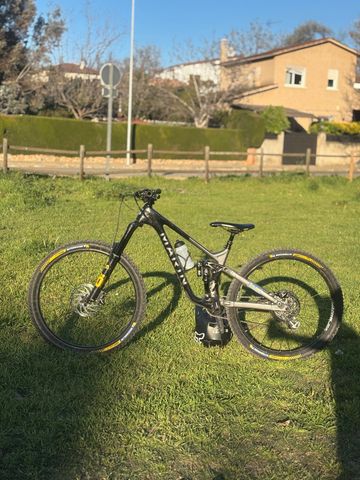 Brugt Marin Alpine Trail Carbon 2 2024 2024 Mountainbike — billede 2 af 8