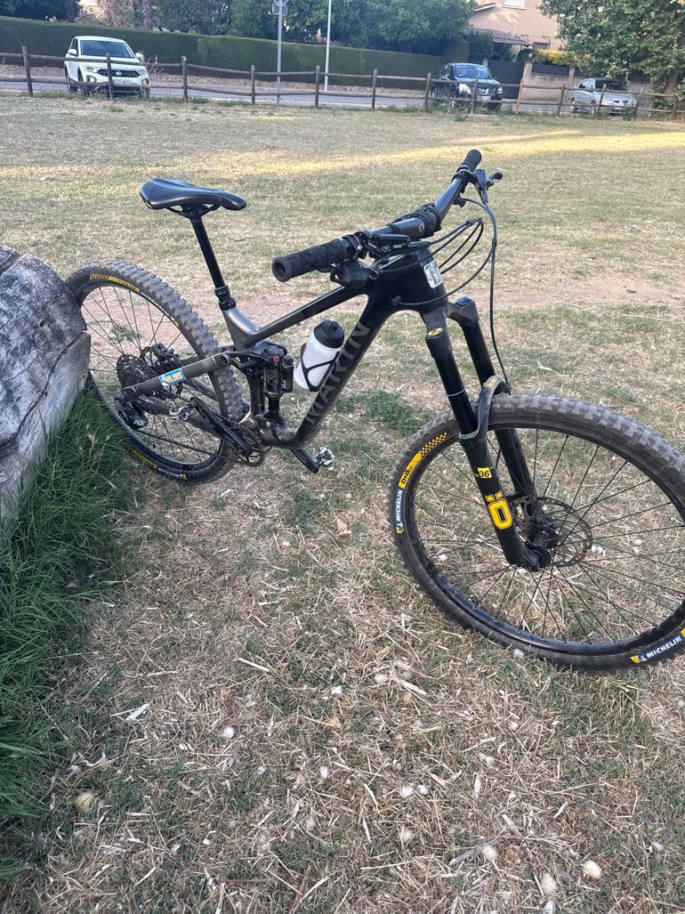 Used Marin Alpine Trail Carbon 2 2024 2024 Mountainbike, Black — image 1 of 4